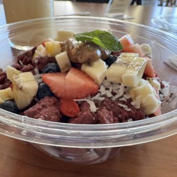 Jack Sprat - $14 açaí bowl with 3-4 thin slices of banana, 1-2 strawberry. chunks of açaí with space in between. no granola unless pay an extra $2. - Coffee & Tea Near Me - Redmond, Washington Jack Sprat - $14 açaí bowl with 3-4 thin slices of banana, 1-2 strawberry. chunks of açaí with space in between. no granola unless pay an extra $2. - Coffee & Tea Near Me - Redmond, Washington