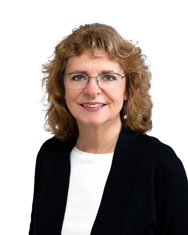 LINDA HANNON CHARLES RUTENBERG REALTY Updated July 2024 98 Photos