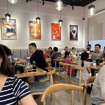Shi Miao Dao - Inside (packed on a Saturday) - Chinese Near Me - Falls Church, Virginia Shi Miao Dao - Inside (packed on a Saturday) - Chinese Near Me - Falls Church, Virginia