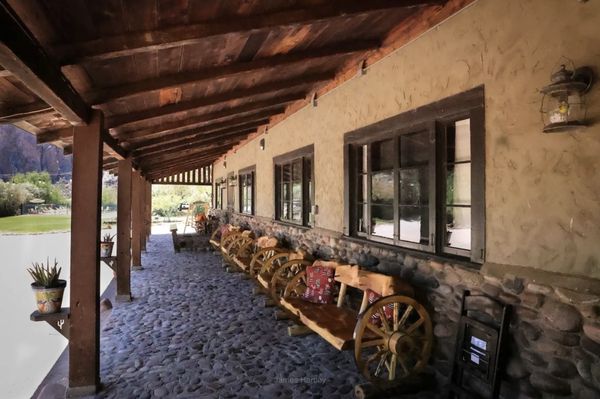 Saguaro Lake Guest Ranch by null