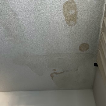 Cielo Apartments - Mold in ceilings. - Apartments Near Me - Panorama City, California Cielo Apartments - Mold in ceilings. - Apartments Near Me - Panorama City, California