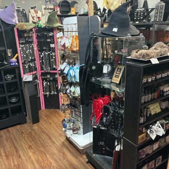 Mystic Nook - Enchanted - Spiritual Shop Near Me - Chattanooga, Tennessee
