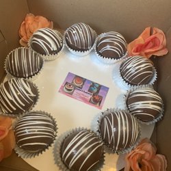 Jada’s Bakery - Cocoa chocolate balls