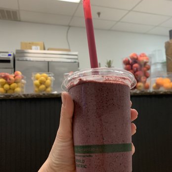 Glow Juice Bar - Blue Chocolatta is super delicious! - Juice Bars & Smoothies Near Me - Oakhurst, California Glow Juice Bar - Blue Chocolatta is super delicious! - Juice Bars & Smoothies Near Me - Oakhurst, California
