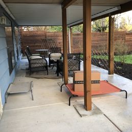 Later on i asked Octivian to put metal sheets under the deck so my dogs and I can spend time outside even when it rains.