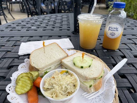 The Picnic Cafe & Party Catering by null