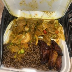 Island Crew - Curry goat plate with rice and peas and plantain