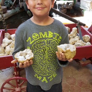 Elijah Mountain Gem Mine - Kids Activities Near Me - Hendersonville, North Carolina