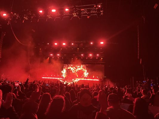 Cascades Amphitheater by null