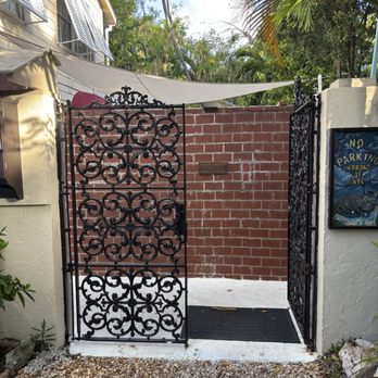 Authors Guest House - Side entrance (after hours) - Hotels Near Me - Key West, Florida Authors Guest House - Side entrance (after hours) - Hotels Near Me - Key West, Florida
