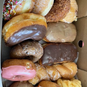 Simone's Donuts - Donuts Near Me - Long Beach, California Simone's Donuts - Donuts Near Me - Long Beach, California