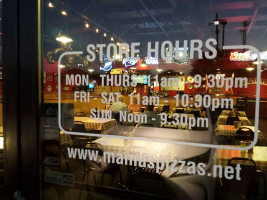Mama's Pizza by null