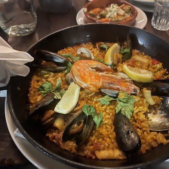 Barcelona Reston - Seafood paella (clam, mussels, calamari prawn, squid) - Tapas/Small Plates Near Me - Reston, Virginia