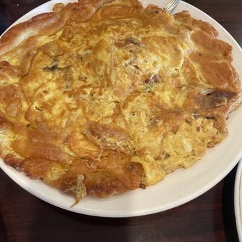 Hunan Garden Chinese Restaurant - Combo egg foo yung - Chinese Near Me - Oxnard, California
