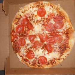 Sheetz - Medium pepperoni pizza. Not quite as advertised.