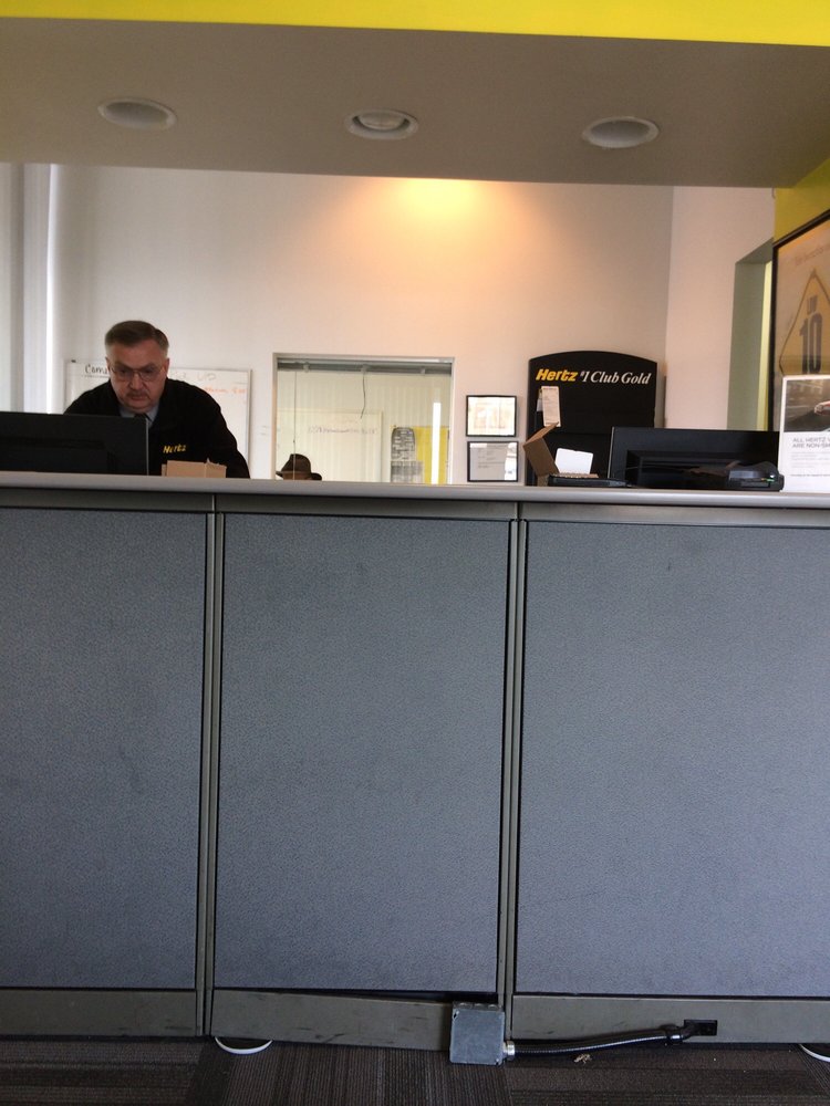 HERTZ RENT A CAR Updated August 2024 44 Reviews 1694 Montgomery