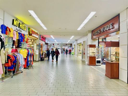 Asian Garden Mall by null