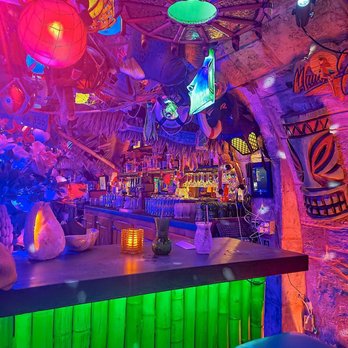 Snowbird Tiki Bar - Tiki Bars Near Me - Montreal, Quebec Snowbird Tiki Bar - Tiki Bars Near Me - Montreal, Quebec