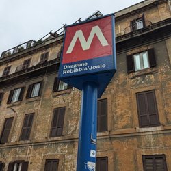 Metro Cavour - Linea B - Metro Cavour, Roma