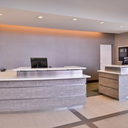 Residence Inn by Marriott Cedar Rapids South - Front desk