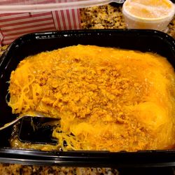 Red Ribbon Bakeshop - Pancit palabok party tray