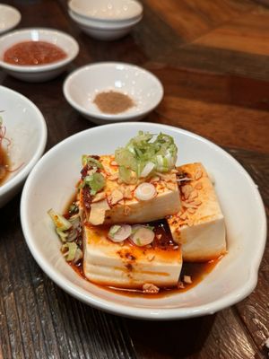 KAMINARI GYOZA BAR by null