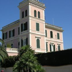 Hotel Italiadi Galeotti Renzo - Hotel Italia Frontansicht