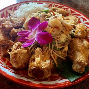 Sakhuu Thai - Special Papaya Salad Platter - Thai Near Me - Richardson, Texas Sakhuu Thai - Special Papaya Salad Platter - Thai Near Me - Richardson, Texas