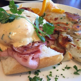 Plums Cafe - Santa fe eggs benedict - Breakfast & Brunch Near Me - Costa Mesa, California