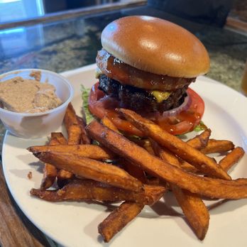 Blackbeard's Triple Play Restaurant and Bar - Smokehouse bourbon bacon burger delicious. - Sports Bars Near Me - New Bern, North Carolina