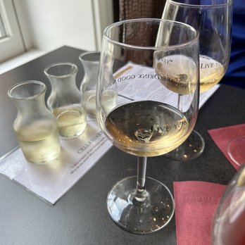 Cellardoor Winery - Wineries Near Me - Portland, Maine