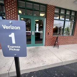 Verizon - Parking view