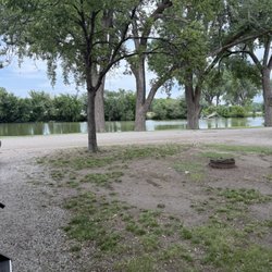 Ellis Lakeside Campground