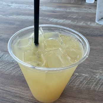 Liberty Point - Pineapple whisky sour - American Near Me - Philadelphia, Pennsylvania