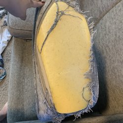 Anderson's Furniture and Mattress - Seam of zipper