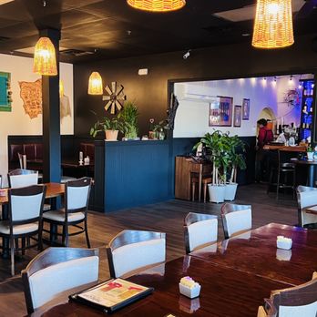 Mojito Cafe - Inside - Cuban Near Me - Johns Creek, Georgia