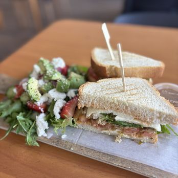 Dark Horse Coffee & Kitchen - Strawberry & Feta Salad and the Giddy Up - Coffee & Tea Near Me - Sayville, New York Dark Horse Coffee & Kitchen - Strawberry & Feta Salad and the Giddy Up - Coffee & Tea Near Me - Sayville, New York