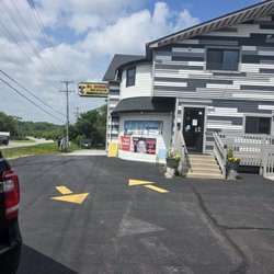 Michael's On The Lake