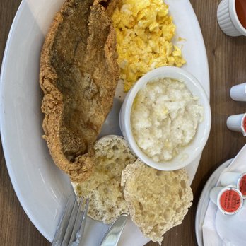 Manna - Haddock fish and grits breakfast. Fantastic! - Soul Food Near Me - Buffalo, New York