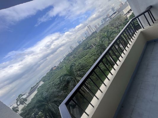 Sofitel Philippines Plaza Manila by null