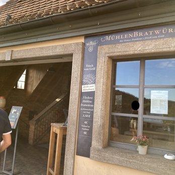 mainwein - mainwein Weinbistro an der alten Mainbrucke - Wine Bars Near Me - Würzburg, BY