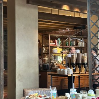 Watertable - Breakfast bar - New American Near Me - Huntington Beach, California