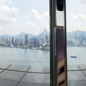 Felix - Stunning view of the Victoria Harbour - Modern European Near Me - Hong Kong, HK