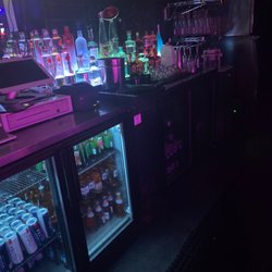 ASH Lounge - Bottles on bottles