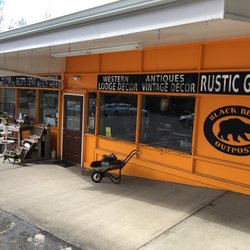 Black Bear Outpost - Store front.
