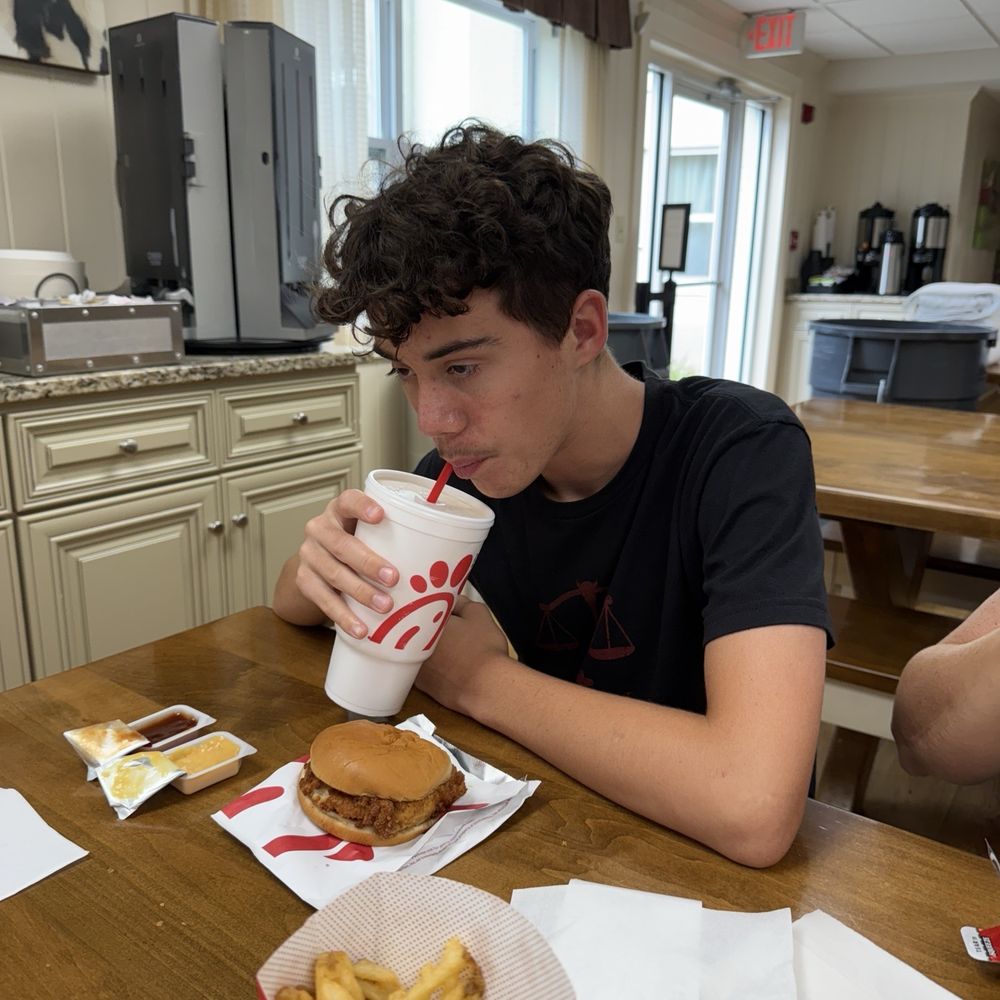 Chick-fil-A - Fast Food Near Me - Sevierville, Tennessee