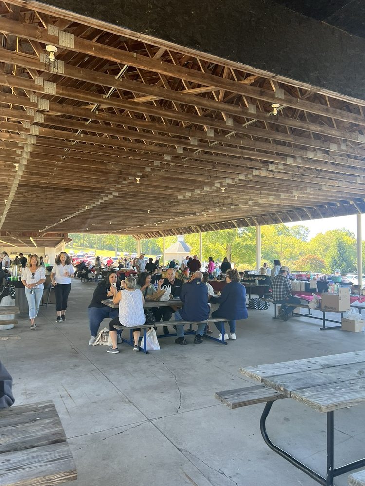 Pontelandolfo Community Club - social services organization in Waterbury, CT