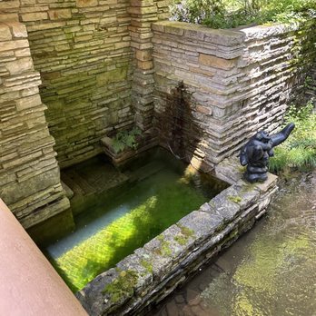 Fallingwater - Plunge pool - Landmarks & Historical Buildings Near Me - Mill Run, Pennsylvania