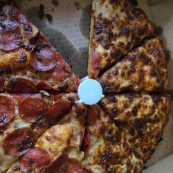 Round Table Pizza - Same issue on other pizza. Overcooked.  Need to train.  Thanks.