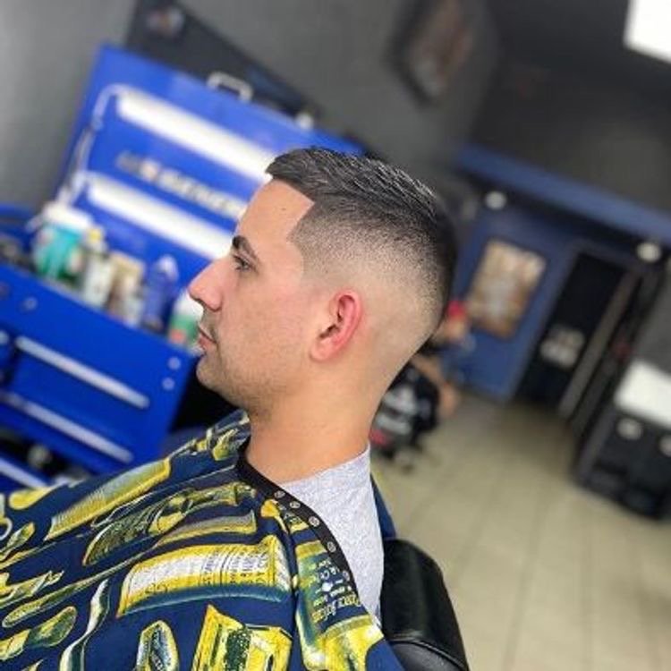 Gio Barbz Barber Logo